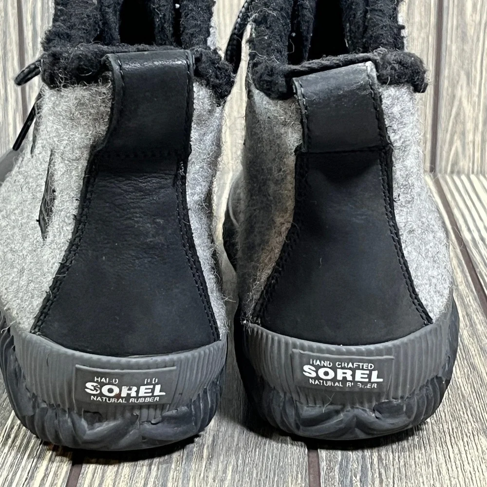 Sorel Out N About III Classic Women Sz 11 Black Grey Felt Waterproof Duck Boots